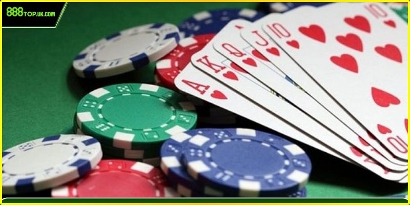 Chuyên mục game bài 888Top với bàn chơi chi tiết